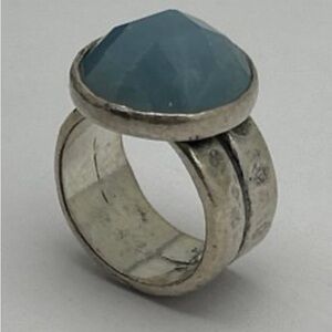 Sterling Silver Ring With Cut Blue-gray Stone, Size 6.5